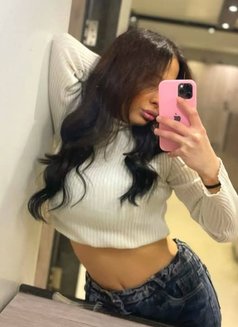 Sidra - escort in Beirut Photo 2 of 5