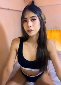 Sienna - Transsexual escort in Manila Photo 4 of 4