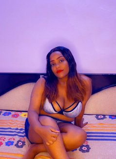 Charming Sienna - escort in New Delhi Photo 8 of 9