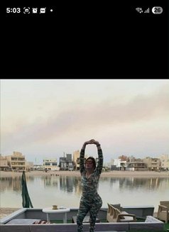 Sih - Transsexual escort in Kuwait Photo 5 of 5