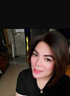 Sih - Acompañantes transexual in Kuwait Photo 9 of 15