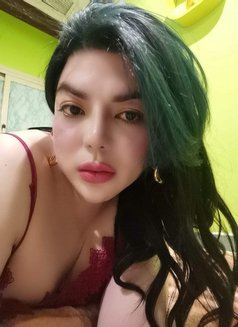 Sih - Acompañantes transexual in Kuwait Photo 10 of 15