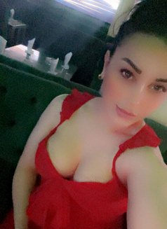 Serina - escort in Dubai Photo 3 of 5