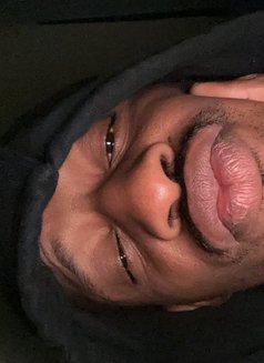 Sikledo - Acompañante masculino in Dubai Photo 2 of 6