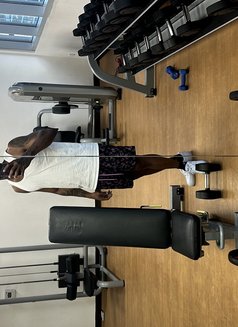 Sikledo - Acompañante masculino in Dubai Photo 4 of 6