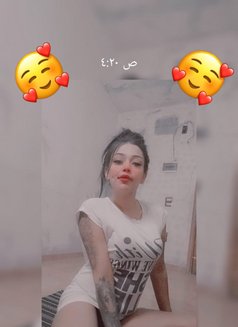 Sileen - escort in Beirut Photo 2 of 8