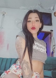 Sileen - escort in Beirut Photo 4 of 8