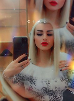 Silena - escort in Beirut Photo 2 of 5