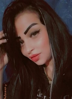 Silin - escort in Beirut Photo 2 of 6