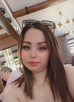 Silin Slin - escort in Beirut Photo 6 of 14