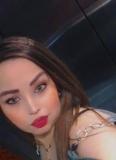 Silin Slin - escort in Beirut Photo 10 of 14