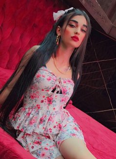 Silina - puta in Beirut Photo 1 of 10
