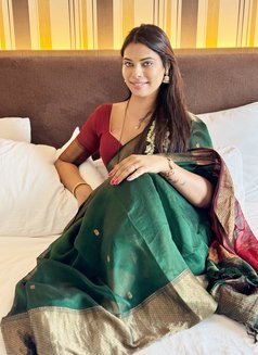 Silk Jaan - Acompañantes transexual in Pune Photo 28 of 30