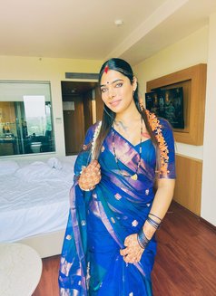 Silk Jaan - Transsexual escort in Pune Photo 20 of 29