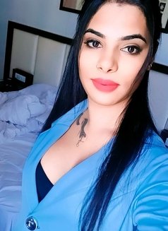 Silk Jaan - Transsexual escort in Pune Photo 8 of 10