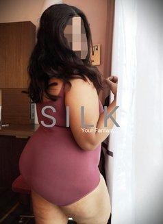 Silk - Curvy Beauty High Profile Indpndt - escort in New Delhi Photo 1 of 27