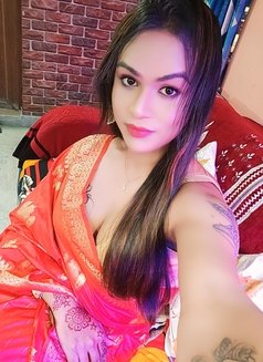 Silk Smitha - Transsexual escort in Kolkata Photo 9 of 18