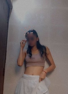 Silky Girl 4 Sexual Pleasure at My Place - puta in New Delhi Photo 12 of 15