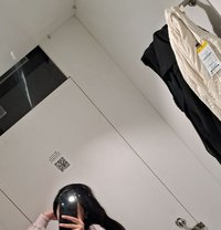 Silky Kia - escort in New Delhi