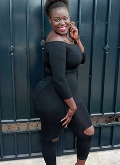 Silky Queen! - puta in Nairobi Photo 2 of 7