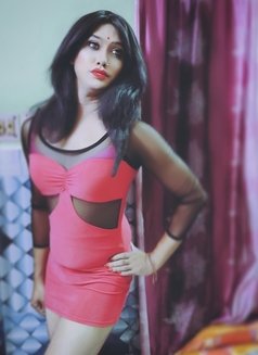 Silky Sunayna - Transsexual escort in Kolkata Photo 1 of 5