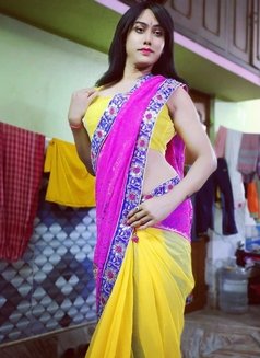 Silky Sunayna - Transsexual escort in Kolkata Photo 2 of 5