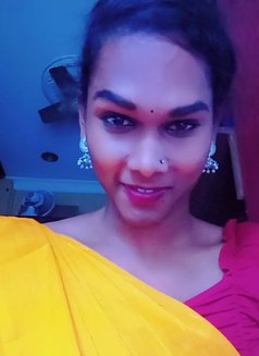 Silky Transexual Cd - Transsexual escort in Hyderabad Photo 2 of 9
