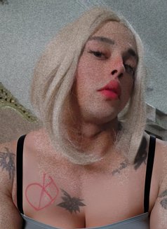 Silla - Transsexual escort in Cairo Photo 2 of 6