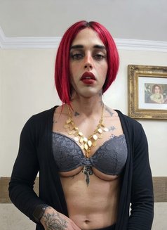 Silla - Acompañantes transexual in Cairo Photo 11 of 15