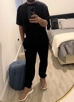 Silva Portugal 8" Male for F / MFF - Male escort in Colombo Photo 1 of 3