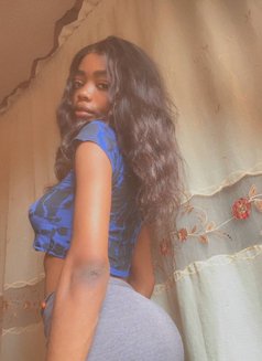 Silver - escort in Accra Photo 4 of 8