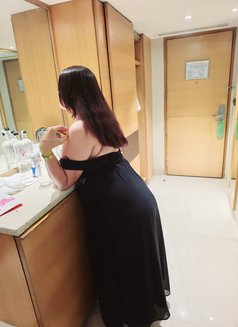 Silvi Chaudhery - escort in New Delhi Photo 3 of 7