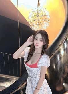 Silvi - escort in Bali Photo 10 of 10