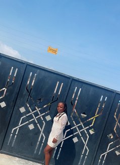 Mira - puta in Accra Photo 1 of 4