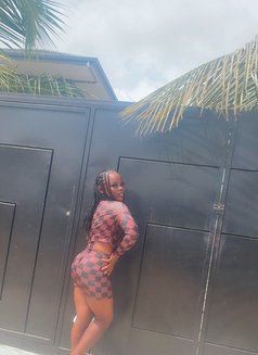 Mira - puta in Accra Photo 2 of 4