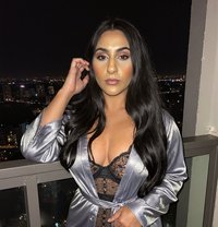 Sim - puta in Toronto