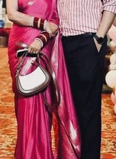 Sim Sa 28, 27 (Only Couples) - Male adult performer in New Delhi Photo 2 of 2