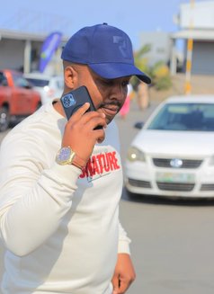 Sim - Male escort in Johannesburg Photo 5 of 9