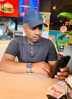 Sim - Male escort in Johannesburg Photo 8 of 9