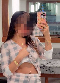 Sima - escort in Mumbai Photo 2 of 4
