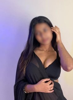 Sima Singh a Genuine Girl Meet & Cam - escort in Kolkata Photo 1 of 3