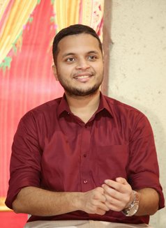 Simi G - Male escort in Mumbai Photo 3 of 4