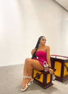 Simi - masseuse in Accra Photo 3 of 3