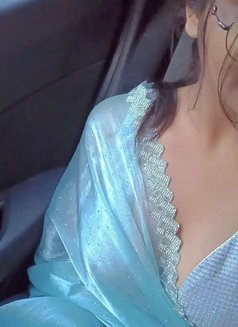 Simi - escort in Kolkata Photo 3 of 4