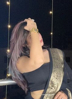 Simi - escort in Kolkata Photo 4 of 4