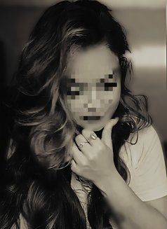 Simi - escort in Kolkata Photo 5 of 5