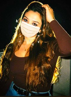 Simi - escort in Kolkata Photo 2 of 5