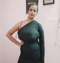 Simi 40big boobs meet and video call - puta in Kolkata