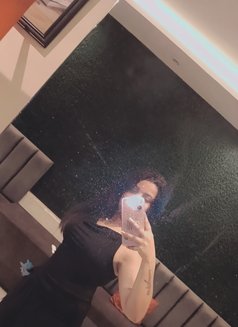 Simi - escort in Noida Photo 1 of 1