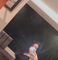 Simi - escort in Noida